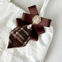 1PC Dual-Color Plaid Bowknot With Rhinestone Accent, British Style Bowknot For Men And Women, Versatile Collar Accessory, Fashionable Brooch, Commuter Outfit, Holiday Gift - Brown - View 3