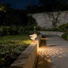 1pc Outdoor Solar Statue Light, Garden Decor, 3D Cute Duck Statue Light, Creative Design Iron Material, Beautiful Rust-Proof Durable, Backyard, Bistro, Cafe Style, Camping Light Yard/Lawn Ornament, Suitable For Patio, Lawn, All Seasons - 3D Duck Statue Lamp - View 6