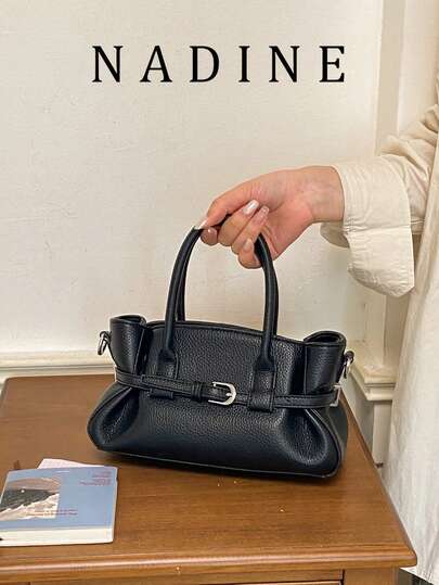 Sac à main noir pour femmes, sac à bandoulière avec sangle réglable, sac à bandoulière compact avec design élégant et simple pour les trajets quotidiens