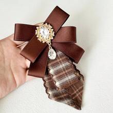 1PC Dual-Color Plaid Bowknot With Rhinestone Accent, British Style Bowknot For Men And Women, Versatile Collar Accessory, Fashionable Brooch, Commuter Outfit, Holiday Gift - Brown - View 6