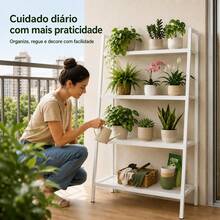 Estante para Plantas em Formato de Escada Quatro Níveis Cor Branco Cremoso, Aço Carbono Reforçado com Pintura Anti-ferrugem, Dimensões 60*35*150cm, Base Ampla Antiderramamento para Varandas e Jardins - EstantePlantas-4AndaresEscada-Branco - Visão 5
