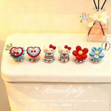 SANRIO 4款式/三麗鷗 Hello Kitty 馬桶沖水按鈕壓頭，長指甲馬桶水箱按壓輔助器，適用於宿舍、飯店、居家使用，萬聖節、聖誕節、情人節、生日送給女孩子的完美禮物（混色組隨機發貨） - 馬桶按鈕(款式隨機) - 查看 2