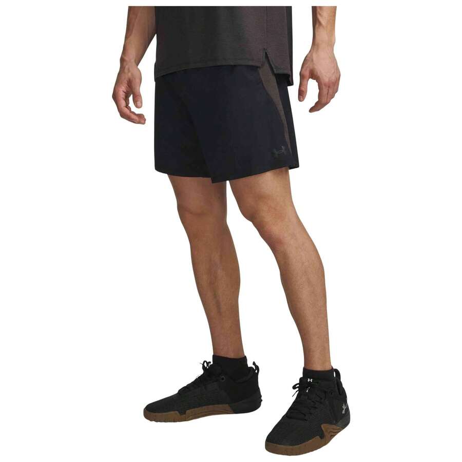 Under Armour Men Sports Shorts - 黑色 - 查看 1