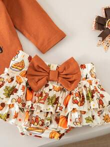 2pcs Baby Girl Cute Turkey Pattern Long Sleeve Bodysuit, Shorts, Socks, Headband Set, Thin Spring/Autumn Holiday - Mocha Brown - View 8