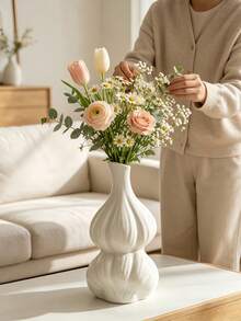 A Vintage Elegant Vase. It Can Be Used As A Flower Container For The Living Room, Placed On A Dried Flower Stand As A Modern Decoration, Or As A Centerpiece For The Dining Table. It Can Hold Fresh Flowers Or Artificial Flowers, Making It An Ideal Decoration For Coffee Tables, Desks, And Living Rooms. Suitable For Room Decor, Home Decor, And Autumn Decoration. Vase/Vase - A - View 6