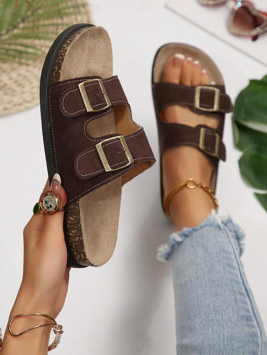 Sandálias Rasteiras Casuais Femininas Novas de Verão, Decoração com Fivela de Metal Design em Forma de H, Bico Redondo Aberto com Duas Tiras Slip-On, Adequadas para Viagem, Férias, Praia, Hotel, Rua, Festa e Outras Múltiplas Cenas da Vida, Sandálias Femininas Marrom Café Minimalistas Confortáveis e Versáteis - Café - Visão 1