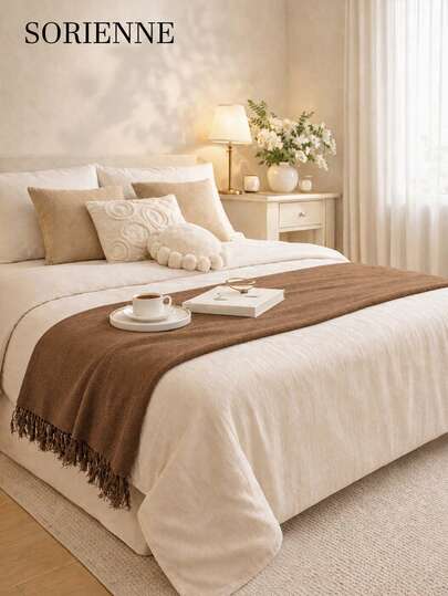 1pc Solid Color Chenille Tassel Bed Runner, Dirt-Resistant, Scratch-Resistant Home Decor, Suitable For All Seasons, Machine Washable, Hand Washable, For Living Room And Bedroom