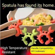 [Stir-Fry Savior! Cute Little Crab To The Rescue]Say Goodbye To Greasy Countertops! This Little Crab Spatula Holder, Made Of Heat-Resistant Silicone, Easily Clips Onto The Pot Handle, Ready To Catch Dripping Oil From Your Spatula And Keep Your Countertop Clean And Fresh! Two Fresh Colors Available, A Thoughtful Helper In The Kitchen! Also A Practical And Creative Kitchen Gift For Moms And Best Friends! - Multicolor - View 1