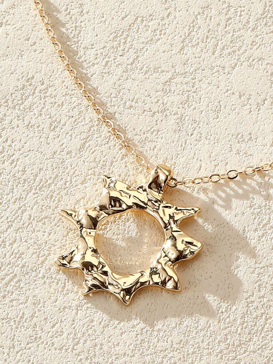 Nocturel Bohemian Style Chunky Gold Sun Pendant Necklace, Eye-Catching Large Pendant, Women's Jewelry - Yellow Gold - View 1