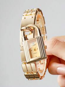 Jam Tangan Quartz Wanita dengan Desain Kunci Personalisasi, Dial Persegi Kecil yang Indah, Tali Paduan Emas, Jam Tangan Mewah Niche, Hadiah untuk Pacar (1 buah/Set) Kotak Jam Tangan Tidak Termasuk - Emas - View 3