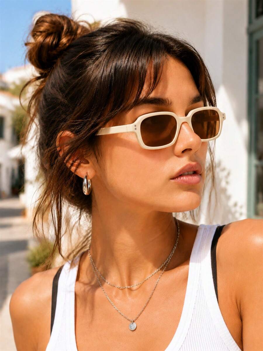Gentle Cream White Small Square Frame Women's Vintage Sunglasses, Side Rivet Embellishment Details, Beach Outing Daily Commute Soft Atmosphere Outfit - Multicolor - View 1
