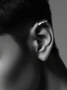 Unisex Vintage Bold Armor Ear Cuff - Silver - View 5