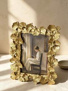 1pc European Style Arched Lace Decorative Photo Frame (Random Photo Paper/No Photo Paper), Rococo Arched Frame, Vertical Wall-Mounted Photo Frame, Gilded Picture Frame, Wedding Photo Frame, Luxury Photo Frame, Girls' Desktop Display, Suitable For Photo Display Home Decor, Gift Photo Frame, Photography Photo Frame - A - View 7