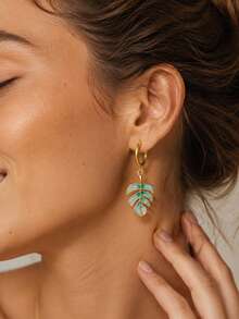 1 Pair Gold Tone Huggie Hoop Earring Color Swirl Enamel Monstera Leaf Charm Dangle Earrings Summer Boho Aesthetic Accessories - Leaves - View 2