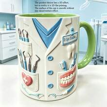 قطعة واحدة كوب مخصص بموضوع طبي مع سماعة طبية وتصميم الرعاية الصحية، قابل للتخصيص باسم الطبيب/الممرضة واللقب، هدية مثالية للمهنيين الطبيين والطلاب والمستشفيات والعيادات أو الاستخدام المكتبي - متعدد الألوان - مشاهدة 16
