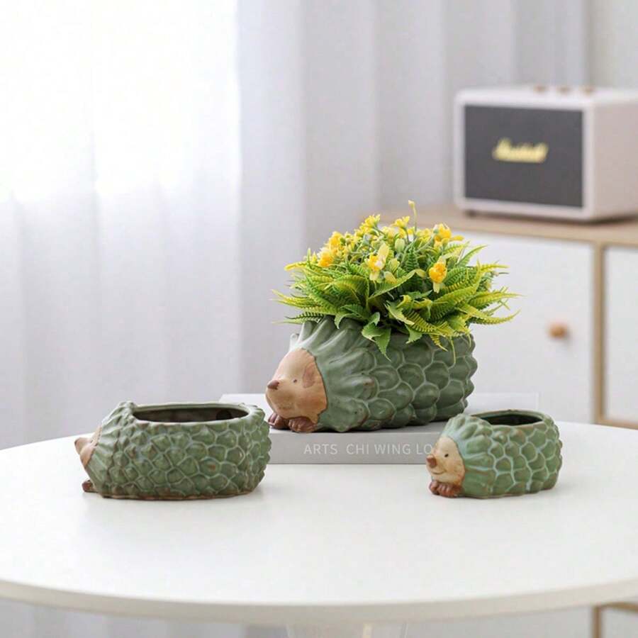 1pc Creative Kiln-Changed K Bronze-Colored Mini Ceramic Hedgehog Flower Pot Ornament, Cute Personalized Cartoon Animal Shape, Desktop Micro Landscape Planter Container, Home Balcony Decoration Fun Craft Small Ornament - Flowerpot - View 1