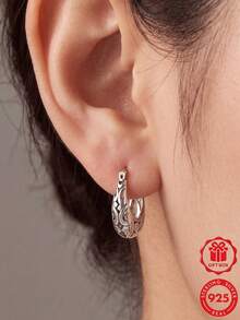 1pc S925 Sterling Silver European Hollow Floral Pattern Earrings, Perfect For Daily Wear And Anniversary Gift, Comes With Gift Box - Silver - View 5