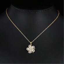 1pc Luxury Floral Rotating Pendant Rhinestone Necklace, Niche Design Sweet Collarbone Chain, Daily Atmosphere Matching Accessory - Rhinestone Flower - View 7