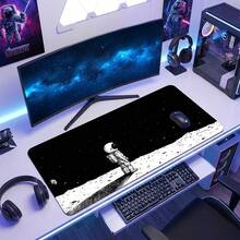 Alfombrilla de ratón y tapete de escritorio extra largo con patrón de ilustración de astronauta, luna y observación de estrellas en blanco y negro, base de goma antideslizante y duradera, superficie suave apta para computadora, portátil, oficina y hogar, decoración de arte abstracto, útiles escolares - A - Ver 10