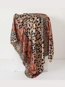 1pc Leopard Print Imitated Silk Scarf Women Casual Headscarf, Fashionable Square Scarf Shawl Suitable For DailyWear - Multicolor - View 4