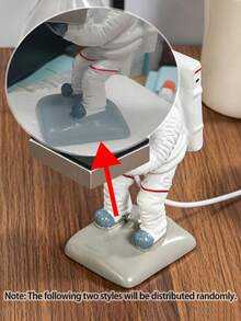 Cute Astronaut Watch Charging Stand, Spaceman Watch Charger Base, Creative Desktop Watch Holder, Novel Desktop Decor Ornament, Unique Gift For Space Enthusiasts - White - View 4