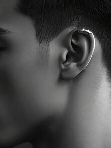 Unisex Vintage Bold Armor Ear Cuff - Silver - View 1