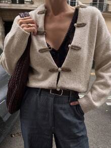 MORI Autumn/Winter Y2K Elegant Oatmeal Beige Round Neck Button-Up Long Sleeve Knit Cardigan Sweater For Women, Suitable For Outings, Parties, Vacation Wear - Apricot - View 3