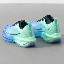 XTEP Sepatu Olahraga Komuter Pria One-Piece Molded 2.0 dengan Cengkeraman Baru, Tahan Aus, Ringan, Bernapas, Bantalan, dan Daya Pantul. - biru-hijau - View 8