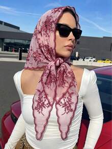 1PC Women's Solid Color Floral Lace Triangle Scarf, Lace Mantilla Veil, Triangle Lace Veil, Minimalist Elegant Elegant Lightweight Sheer Triangle Scarf, Bridal Veil, Hollow Lace Trim Decorated Wedding Veil Headscarf, Boho Chic, Wedding Veil, Fashionable Versatile Suitable For Banquet, Ball, Outdoor Photography, Wedding, Match With Dress, Scarf Dress - Multicolor - View 17