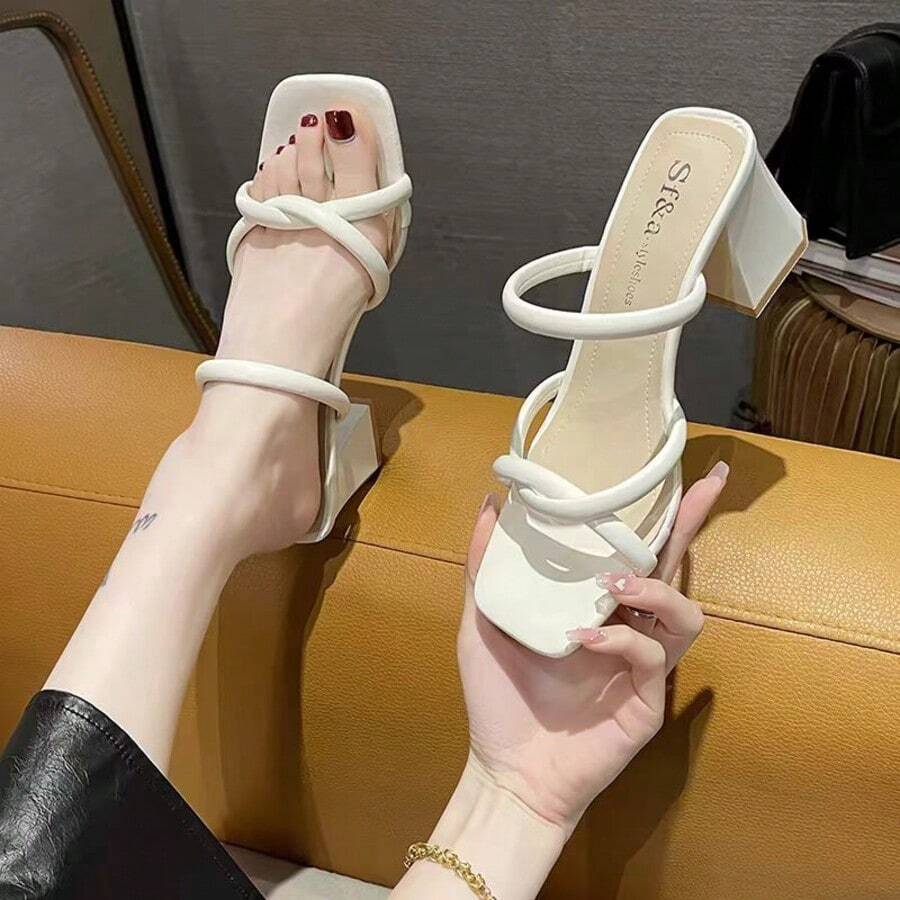 GAN AI Women Flats - White - View 1