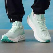 XTEP Tan Cheng 3.0 LITE | Shock-Absorbing Wear-Resistant Lightweight Professional Men's Jogging Shoes - Green/Blue - View 2