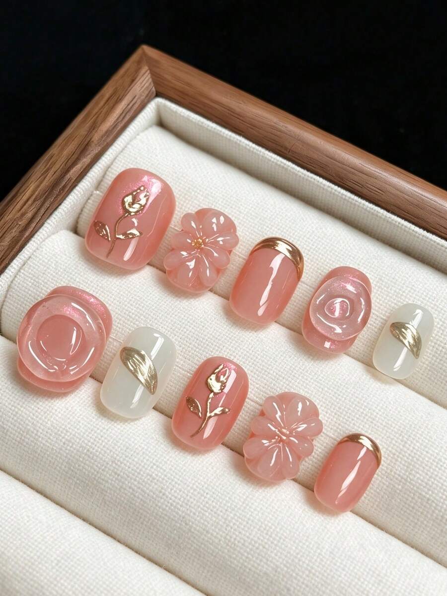 qihangxin 10片手工穿戴甲 短款 西式風格 粉色半透明3D花朵 金箔玫瑰花 貼金美甲 粉色短方甲 免工具套組 適合日常配戴