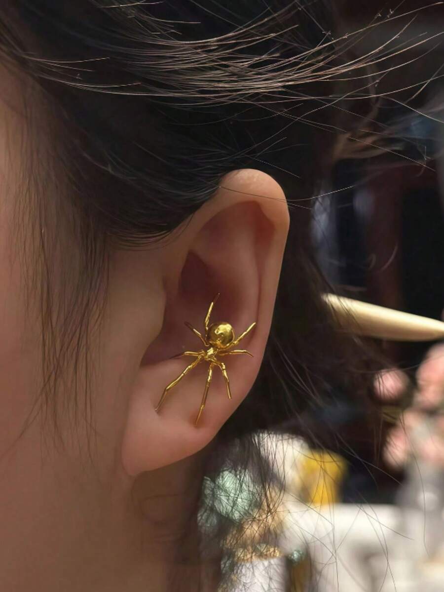 1Pair Gold Tone Realistic Spider Stud Earrings, Punk Gothic Charm Earrings For Teen Girls Boys, Halloween Birthday Holiday Gift Accessory - Gold - View 1