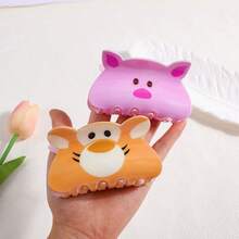 1pc Disney Cartoon Character Acrylic Hair Clip Creative Hair Accessory Hair Claw Clip Hair Ornament - Multiple Styles - View 3