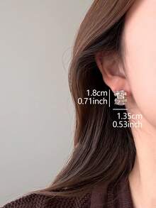 1 Pair Elegant Luxury Cubic Zirconia C-Shaped Decorative Stud Earrings Suitable For Women's Daily Wear And Gatherings - Silver - View 5