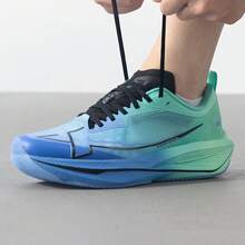 XTEP Sepatu Olahraga Komuter Pria One-Piece Molded 2.0 dengan Cengkeraman Baru, Tahan Aus, Ringan, Bernapas, Bantalan, dan Daya Pantul. - biru-hijau - View 4