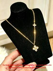 女士金色四叶草项链，奢华优雅简约风格，百搭日常佩戴，也适合万圣节、圣诞节、情人节、约会、婚礼、音乐节、派对等场合，是完美的礼物之选。 - 雙四葉花項鍊-金色 - 查看 1