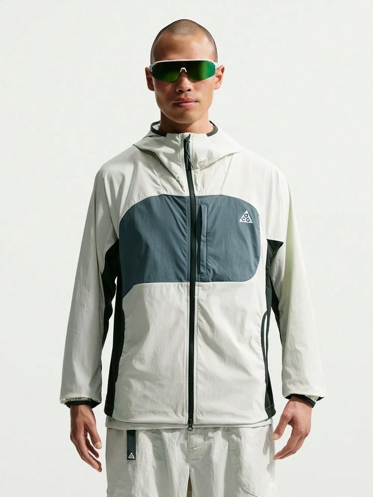 Nike Jaket Berkerudung Tenun AS M ACG UV FIVE TOWERS JKT Sports Pria IF0960-020 - Hijau - View 1