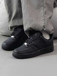 Nike Women's Sports Casual Shoes WMNS AIR FORCE 1 07 REC 26 Summer New Pure Black Low-Top Casual Sneakers DD8959-001 - Black - View 5