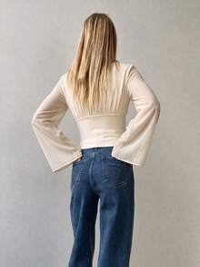 French V-Neck Ruched Front Flare Long Sleeve Top, Patchwork Waist-Cinching Cropped Solid Color Slim Fit Blouse - Apricot - View 2