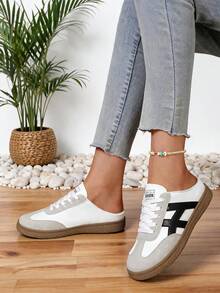 NOBLEARL White Gray Color Block Mule Trainers, Black Stripe Decor, Backless Lazy Retro Toe Cap Mule Sneakers - Black and White - View 2
