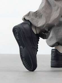 Nike Women's Sports Casual Shoes WMNS AIR FORCE 1 07 REC 26 Summer New Pure Black Low-Top Casual Sneakers DD8959-001 - Black - View 4