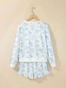 Acelitt Women's Casual Floral Print 2 Pieces Set, Ribbed Crew Neck Long Sleeve Sweatshirt + Ruffle Hem Shorts, Suitable For Spring And Autumn, Elegant Style - Blue and White - View 4