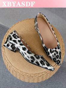 XBYASDF 2026 New Women's Grey Leopard Print Pointed Toe Chunky Heel Pumps, Glossy Low Vamp Slip-On 3cm High Heels, Versatile For Commute And Date - Grey - View 1
