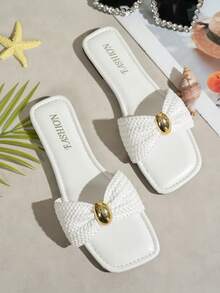 Women's Bow Metal Decor Straw Flat Sandals, Comfortable Minimalist Design For Vacation, Beach, Home, Daily Wear, Summer White Woven Open Toe Slippers, Boho Chic - White - View 2