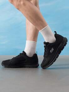 Skechers 男士綁帶輕量運動跑步鞋，舒適透氣緩震休閒鞋 8790230-BBK - 純黑色 - 查看 5
