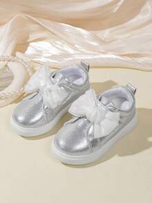 1 Pair Kids Bowknot Hook & Loop Casual Fashion Sneakers, Suitable For All Seasons Campus Daily Wear And Sports - Silver - View 3