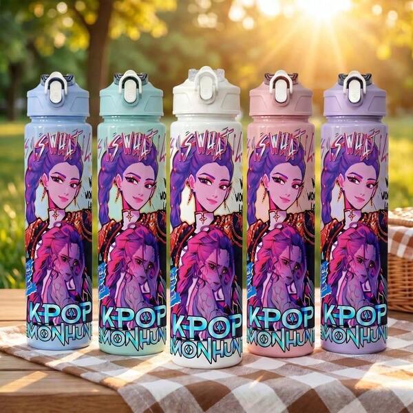 KPop Demon Hunters 1pc K-Pop Demon Hunter Girl Group 5-Color Cartoon Anime Style Anti-Spill Flip Top Sports Water Bottle, Back To School Essential, Car Accessory, Portable Fashion Design, 800ml-27oz Travel Cup With Strap, Straw And Lid, Cute Design, High Quality, Leak-Proof, Shock-Resistant, Durable Outdoor Sports Water Cup, Large Capacity Portable Cup, Suitable For Short Trips, Hiking, Picnic, Running, Fitness, Mother's Day, Halloween