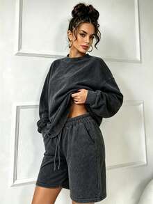 RNU Vintage Distressed Snowflake Wasteland Style Casual Sweatshirt & Shorts 2 Pieces Set, Loose Long Sleeve Sweatshirt With Wide Leg Bermuda Shorts, Autumn/Winter Sweatshirt Set, Home Leisure Street Party Outfit, Versatile Preppy Style, Spring/Autumn New 2 Pieces Set - Black - View 4