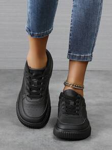 Sepatu Olahraga Kasual Unisex dengan Kotak Jari Kaki Lebar dan Blok Warna, Sepatu Skate Ringan Bertali untuk Berjalan Datar - Hitam - View 3